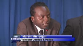 Minister Misiedjan (JusPol) onder vuur genomen door journalisten