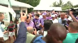 President Desi Bouterse naar de stembus