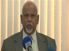 Minister Hassankhan over Kritiek gewezen President, Vice President en de Ministers