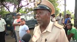 Districtscommisariaat Paramaribo Zuid West ontruimde overbelaste berm van monteur
