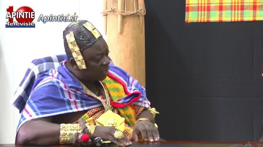 Ghanese Koning Nana Osei Asibey Okofobour de eerste, bracht bezoek aan het Directoraat Cultuur
