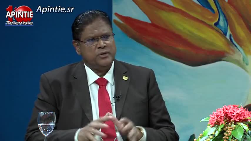 In gesprek met Z.E. Chandrikapersad Santokhi (President Republiek Suriname)